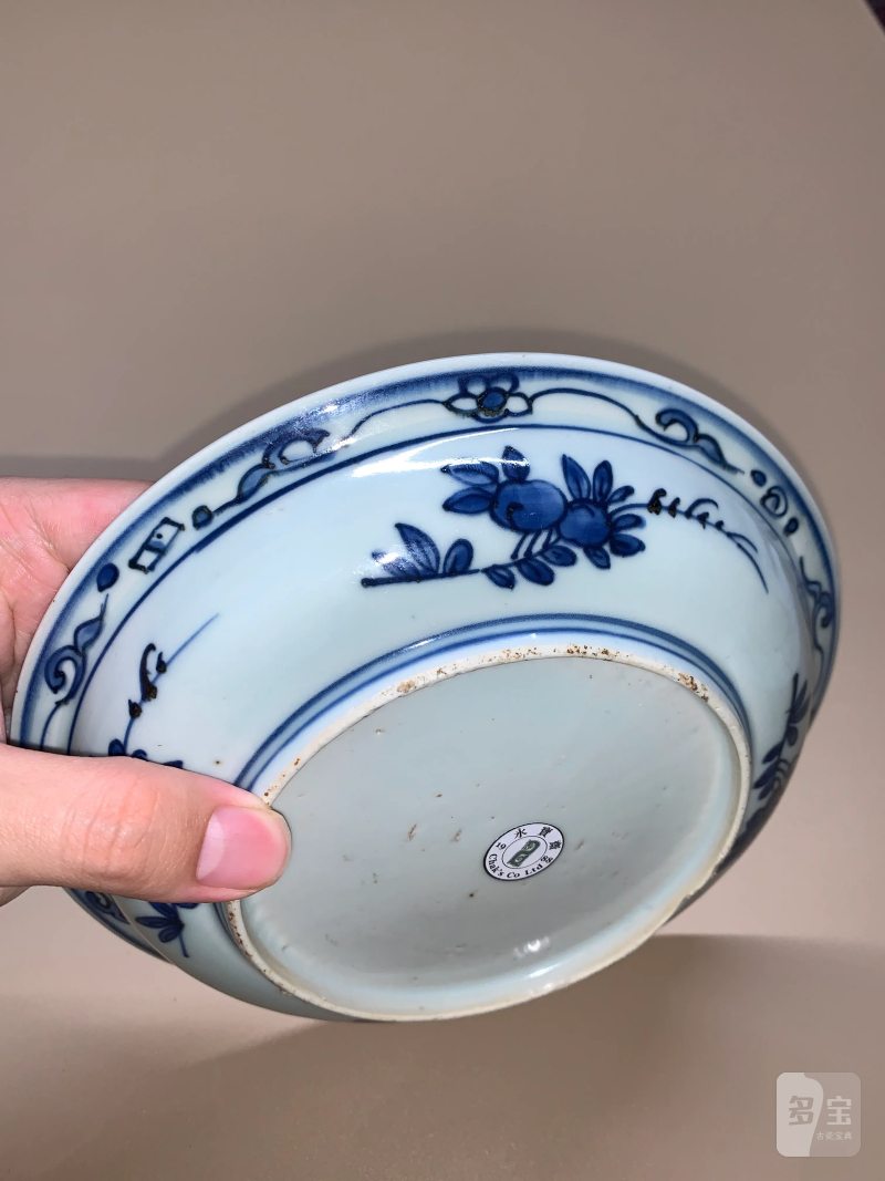 明嘉靖 青花孔雀牡丹纹折沿盘 - 图7